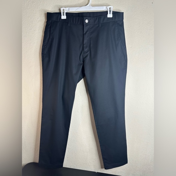 Fabletics The High Side Chino (Classic Fit) size 38/28 - Picture 2 of 4